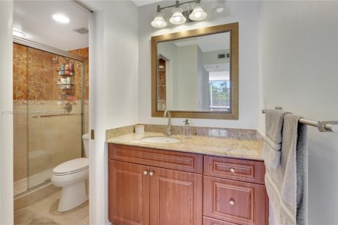 Condo in North Miami Beach, Florida, 2 bedrooms  № 1948518 - photo 19