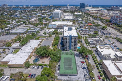 Condo in Fort Lauderdale, Florida, 1 bedroom  № 2175387 - photo 2