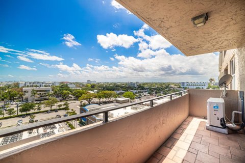 Condo in Fort Lauderdale, Florida, 1 bedroom  № 2175387 - photo 17