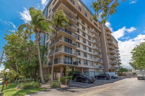 Condo in Fort Lauderdale, Florida, 1 bedroom  № 2175387 - photo 22
