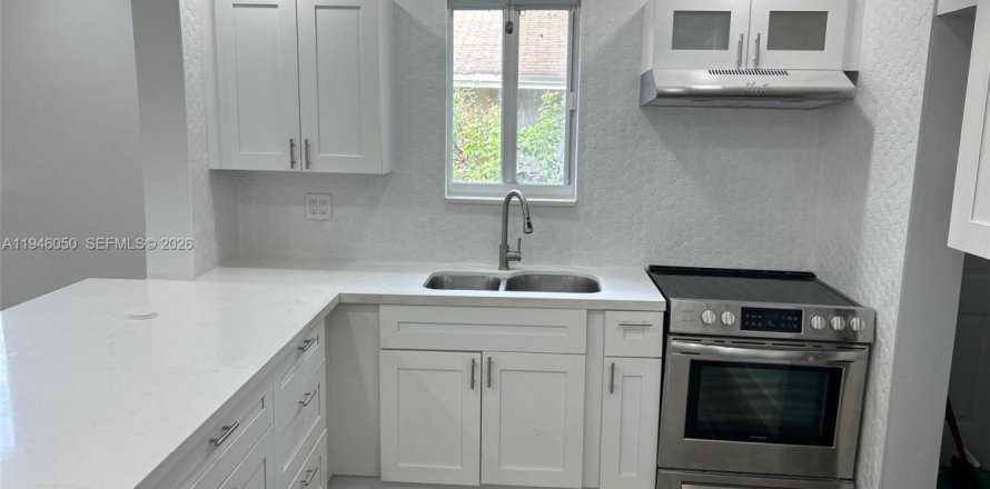 Villa ou maison à Miami, Floride 2 chambres, 78.04 m2 № 2002334