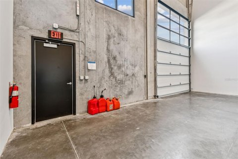 Immobilier commercial à vendre à Tampa, Floride: 114.27 m2 № 2425267 - photo 8