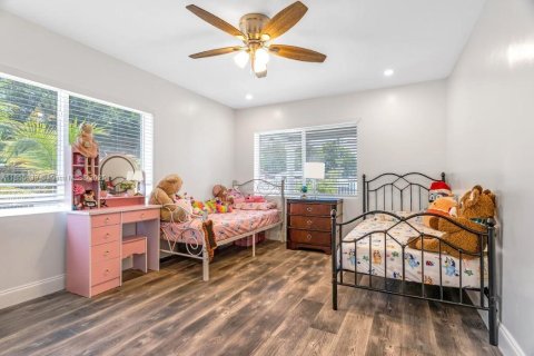 Casa en venta en Miami, Florida, 3 dormitorios, 136.38 m2 № 1880200 - foto 13