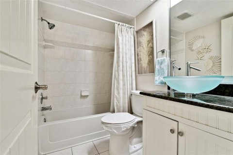 Condominio en venta en Bradenton, Florida, 2 dormitorios, 115.48 m2 № 2110476 - foto 20