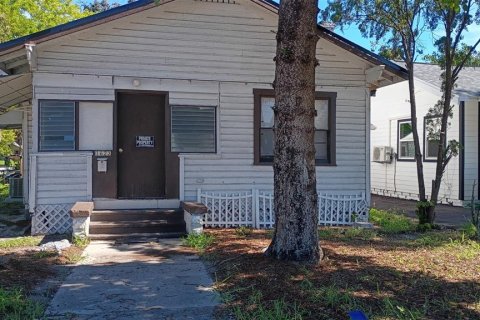 House in Saint Petersburg, Florida 3 bedrooms, 78.97 sq.m. № 2291934