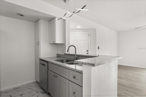 Condominio en venta en Orlando, Florida, 2 dormitorios, 85.38 m2 № 1899082 - foto 8