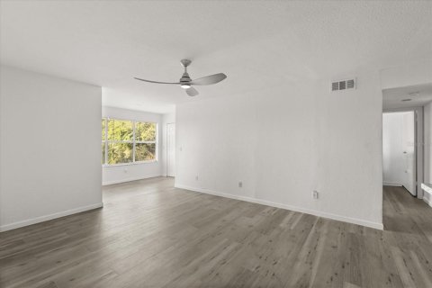 Condominio en venta en Orlando, Florida, 2 dormitorios, 85.38 m2 № 1899082 - foto 9