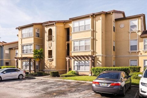 Condominio en venta en Orlando, Florida, 2 dormitorios, 85.38 m2 № 1899082 - foto 1