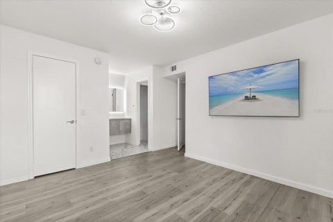 Condominio en venta en Orlando, Florida, 2 dormitorios, 85.38 m2 № 1899082 - foto 13