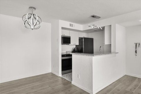 Condominio en venta en Orlando, Florida, 2 dormitorios, 85.38 m2 № 1899082 - foto 5
