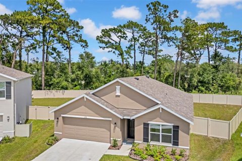 House in Brooksville, Florida 4 bedrooms, 168.34 sq.m. № 1835705 - photo 2