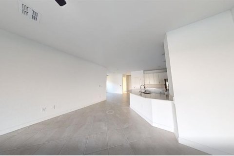 Casa en alquiler en Englewood, Florida, 4 dormitorios, 210.33 m2 № 1903860 - foto 7