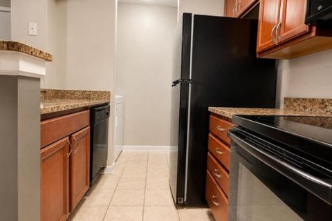 Condo in Altamonte Springs, Florida, 1 bedroom № 2107401 - photo 10