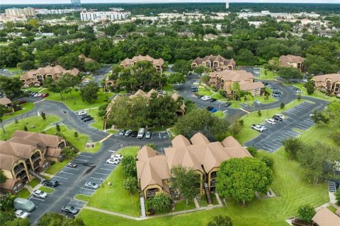 Condo in Altamonte Springs, Florida, 1 bedroom № 2107401 - photo 3