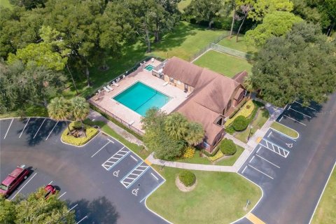 Condo in Altamonte Springs, Florida, 1 bedroom № 2107401 - photo 30