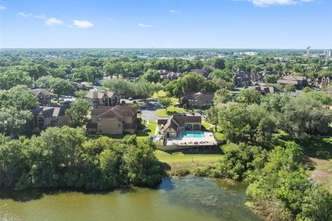 Condo in Altamonte Springs, Florida, 1 bedroom № 2107401 - photo 23
