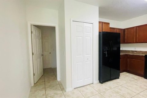 Villa ou maison à louer à Kissimmee, Floride: 3 chambres, 138.42 m2 № 1771784 - photo 6