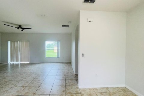 Villa ou maison à louer à Kissimmee, Floride: 3 chambres, 138.42 m2 № 1771784 - photo 4