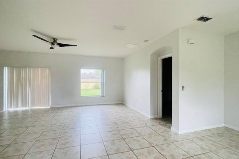 Villa ou maison à louer à Kissimmee, Floride: 3 chambres, 138.42 m2 № 1771784 - photo 2