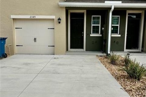 Townhouse in Davenport, Florida 3 bedrooms, 140.75 sq.m. № 2233387