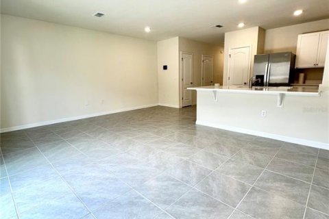 Townhouse in Davenport, Florida 3 bedrooms, 140.75 sq.m. № 2233387 - photo 5