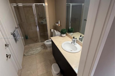 Купить кондоминиум в Санни-Айлс-Бич, Флорида 3 спальни, 153.1м2, № 2027352 - фото 16