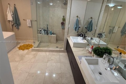 Купить кондоминиум в Санни-Айлс-Бич, Флорида 3 спальни, 153.1м2, № 2027352 - фото 8