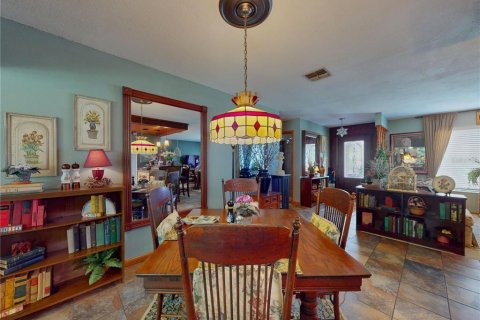 House in Deltona, Florida 3 bedrooms, 153.1 sq.m. № 1886871 - photo 15