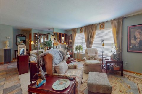 House in Deltona, Florida 3 bedrooms, 153.1 sq.m. № 1886871 - photo 9