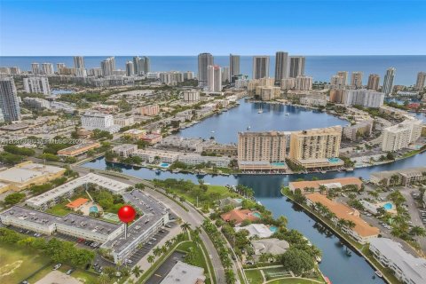 Condo à Hallandale Beach, Floride, 1 chambre  № 2282932