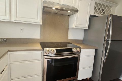 Copropriété à louer à Hallandale Beach, Floride: 1 chambre, 65.03 m2 № 2282932 - photo 5