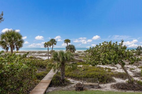 Villa ou maison à vendre à Boca Grande, Floride: 3 chambres, 321.91 m2 № 2398930 - photo 9
