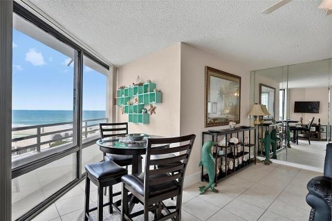 Condo in Daytona Beach, Florida, 2 bedrooms  № 2198601 - photo 12