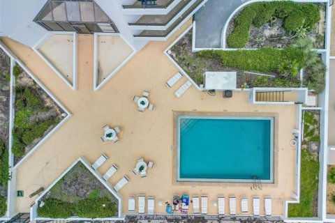 Condo in Daytona Beach, Florida, 2 bedrooms  № 2198601 - photo 30