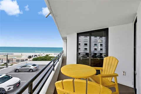 Condo in Daytona Beach, Florida, 2 bedrooms  № 2198601 - photo 24