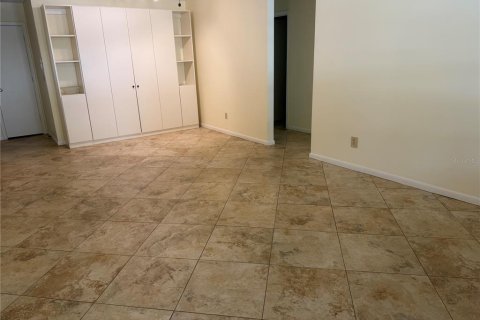 House in Ocala, Florida 2 bedrooms, 143.16 sq.m. № 2157889 - photo 5