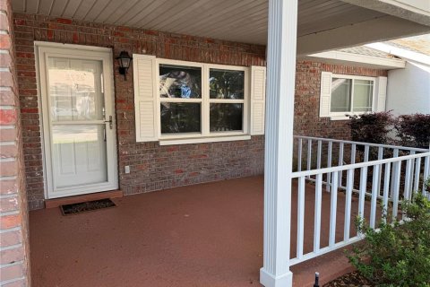 House in Ocala, Florida 2 bedrooms, 143.16 sq.m. № 2157889 - photo 3