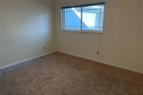 House in Ocala, Florida 2 bedrooms, 143.16 sq.m. № 2157889 - photo 15