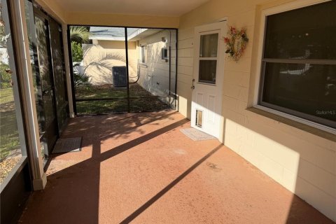 House in Ocala, Florida 2 bedrooms, 143.16 sq.m. № 2157889 - photo 19