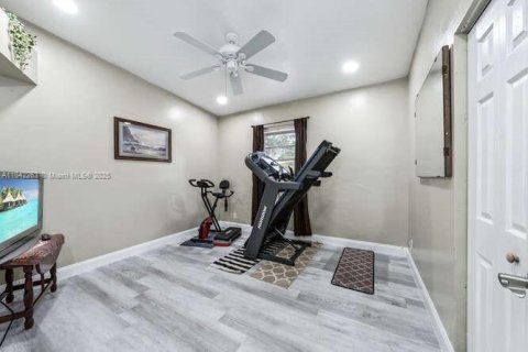 Casa en venta en Fort Lauderdale, Florida, 3 dormitorios, 135.27 m2 № 1836345 - foto 19