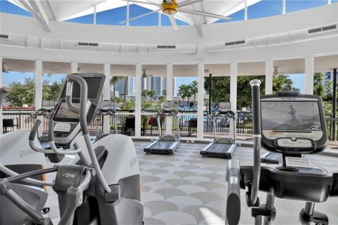Condominio en venta en Hallandale Beach, Florida, 2 dormitorios, 130.06 m2 № 1857107 - foto 25
