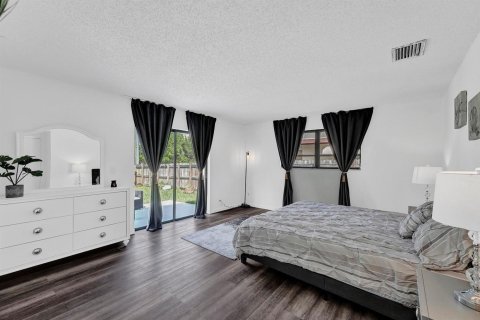 Villa ou maison à vendre à Hallandale Beach, Floride: 2 chambres, 118.08 m2 № 2188261 - photo 7
