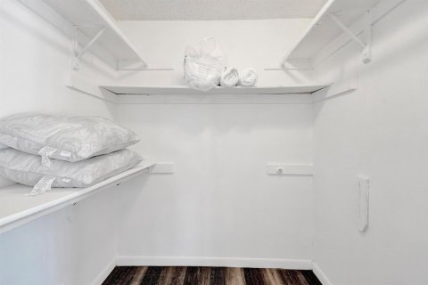 Villa ou maison à vendre à Hallandale Beach, Floride: 2 chambres, 118.08 m2 № 2188261 - photo 13