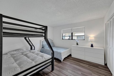 Villa ou maison à vendre à Hallandale Beach, Floride: 2 chambres, 118.08 m2 № 2188261 - photo 14