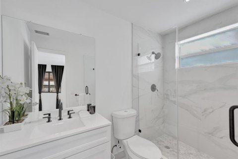 Villa ou maison à vendre à Hallandale Beach, Floride: 2 chambres, 118.08 m2 № 2188261 - photo 10