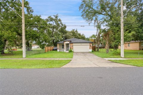 Villa ou maison à vendre à Orlando, Floride: 3 chambres, 113.81 m2 № 2413858 - photo 2