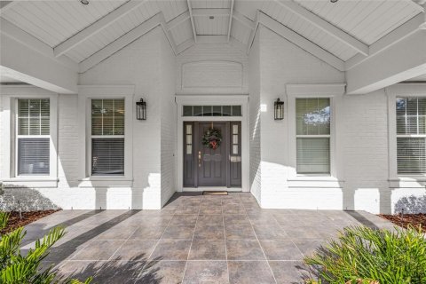 House in Gainesville, Florida 6 bedrooms, 697.7 sq.m. № 1534788 - photo 11