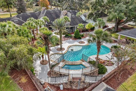 House in Gainesville, Florida 6 bedrooms, 697.7 sq.m. № 1534788 - photo 2