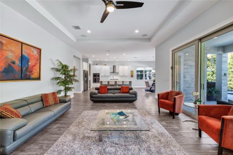 Casa en venta en Winter Garden, Florida, 5 dormitorios, 361.02 m2 № 2202735 - foto 7