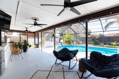 House in Port St. Lucie, Florida 4 bedrooms, 172.8 sq.m. № 2083178 - photo 30